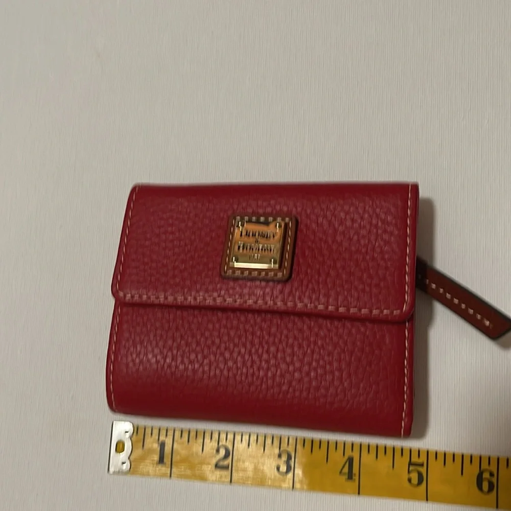 NWOT DOONEY & BOURKE EUROPEAN PEBBLE GRAIN RED LEATHER BUCKET BAG & WALLET - Picture 16 of 17